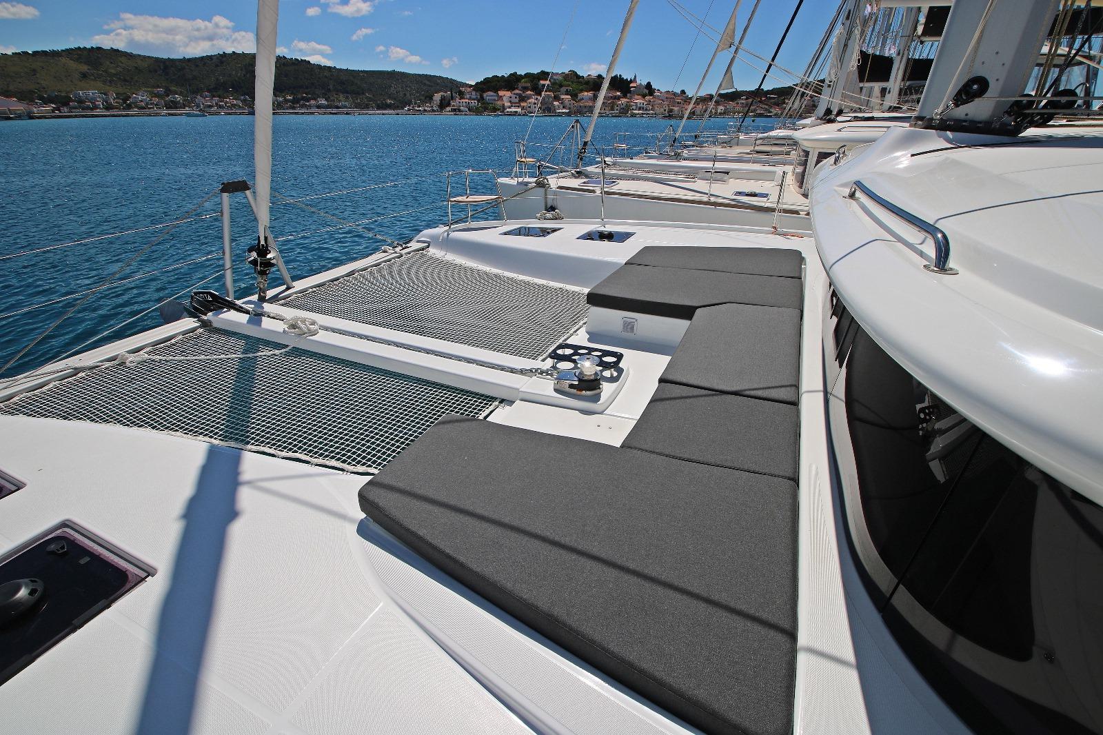 Lagoon 43 - 3 + 2 cab., picture 19