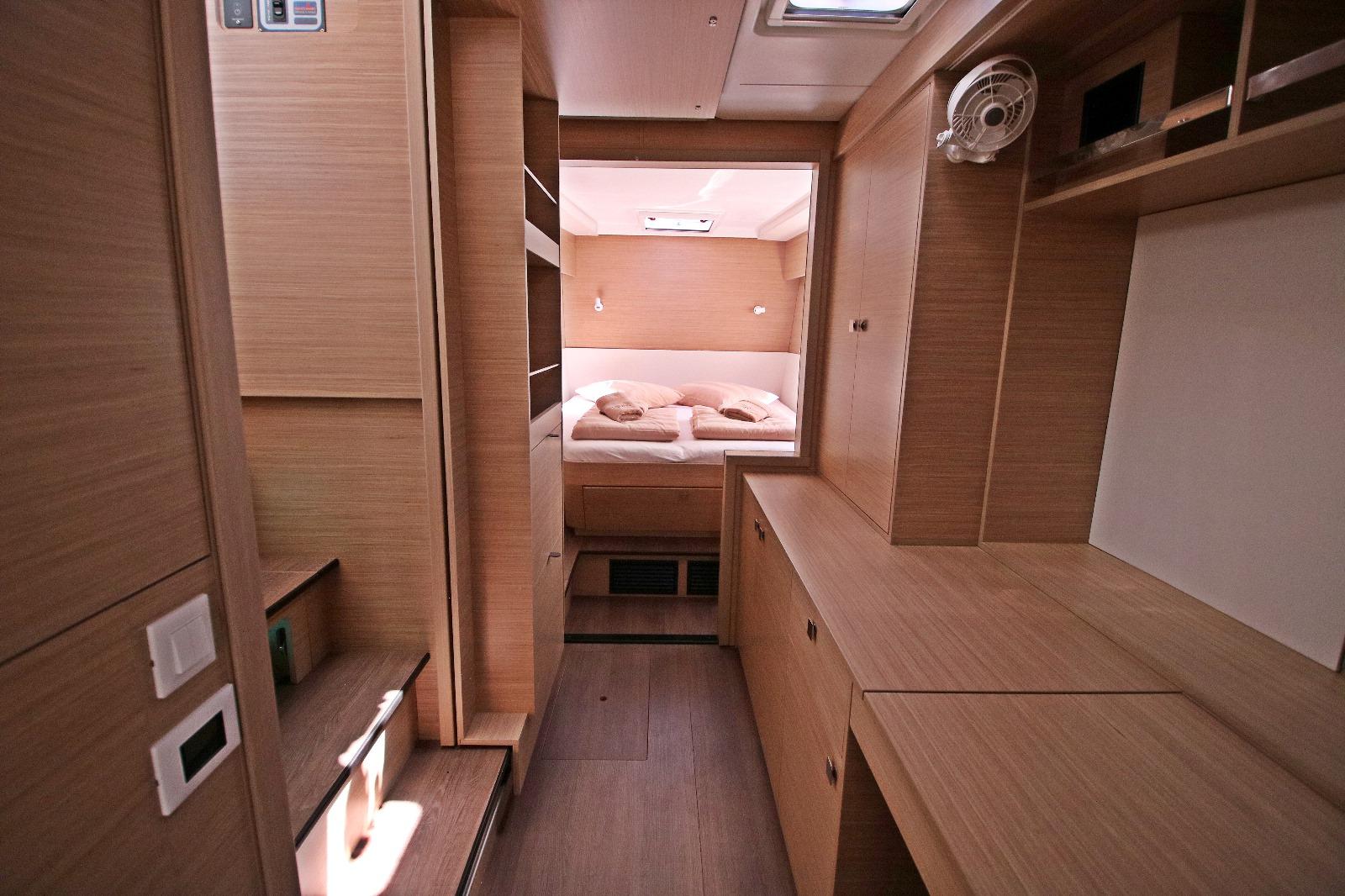 Lagoon 43 - 3 + 2 cab., picture 43