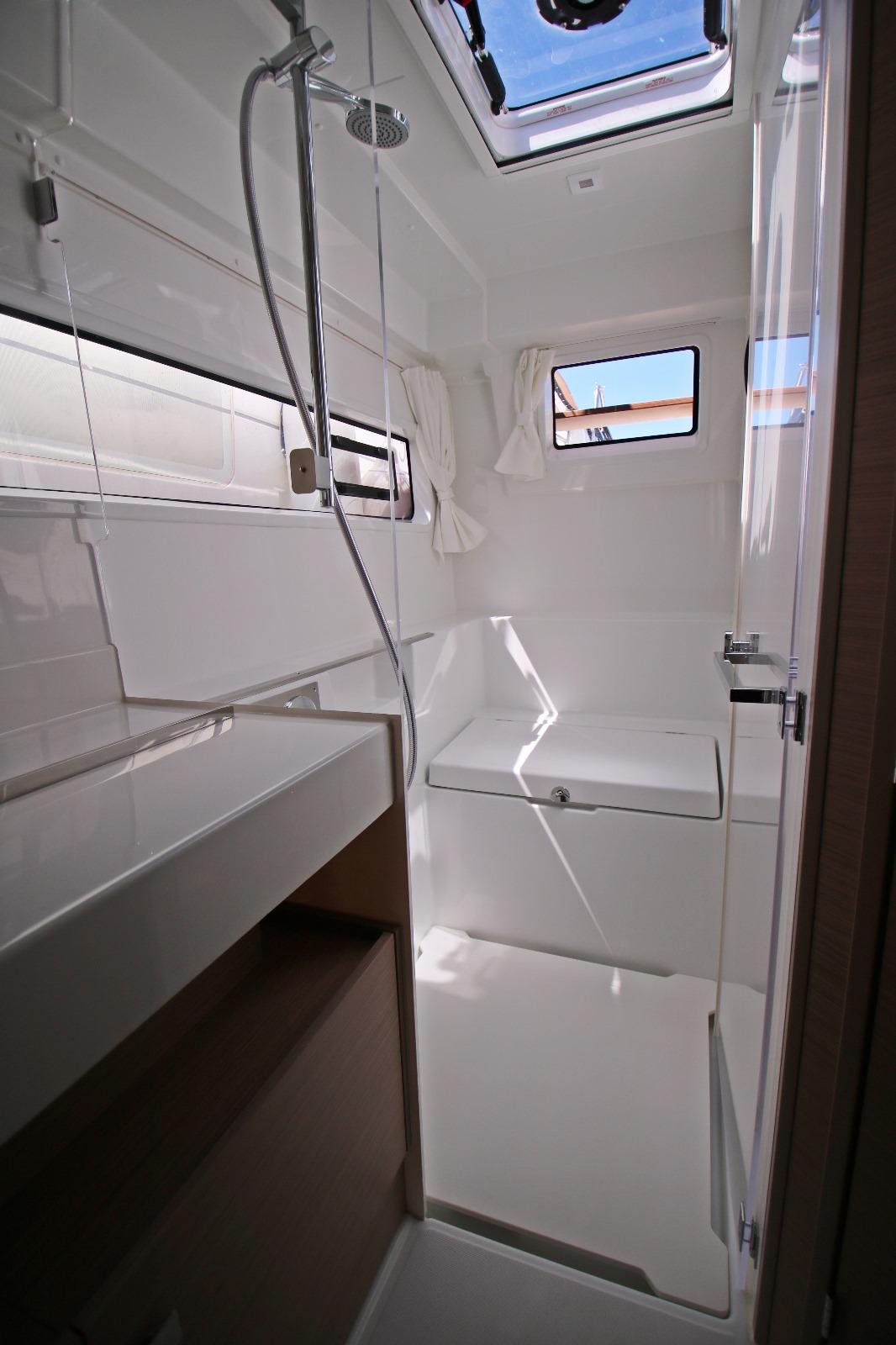 Lagoon 43 - 3 + 2 cab., picture 40