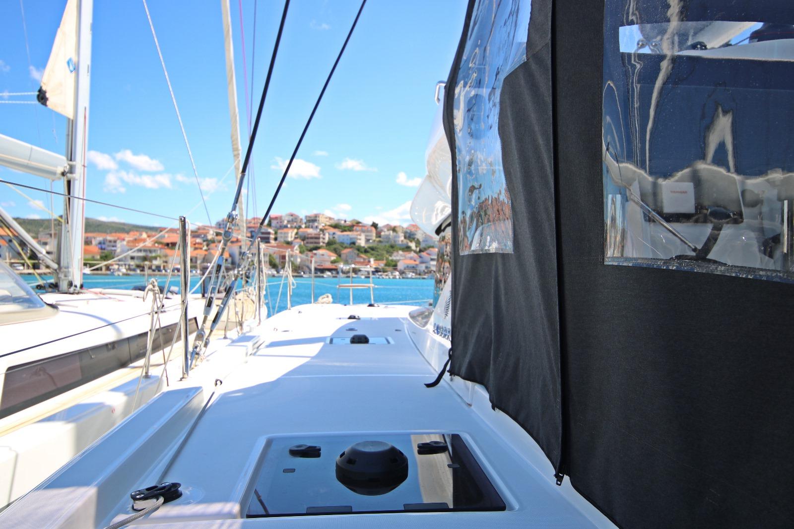 Lagoon 43 - 3 + 2 cab., picture 16