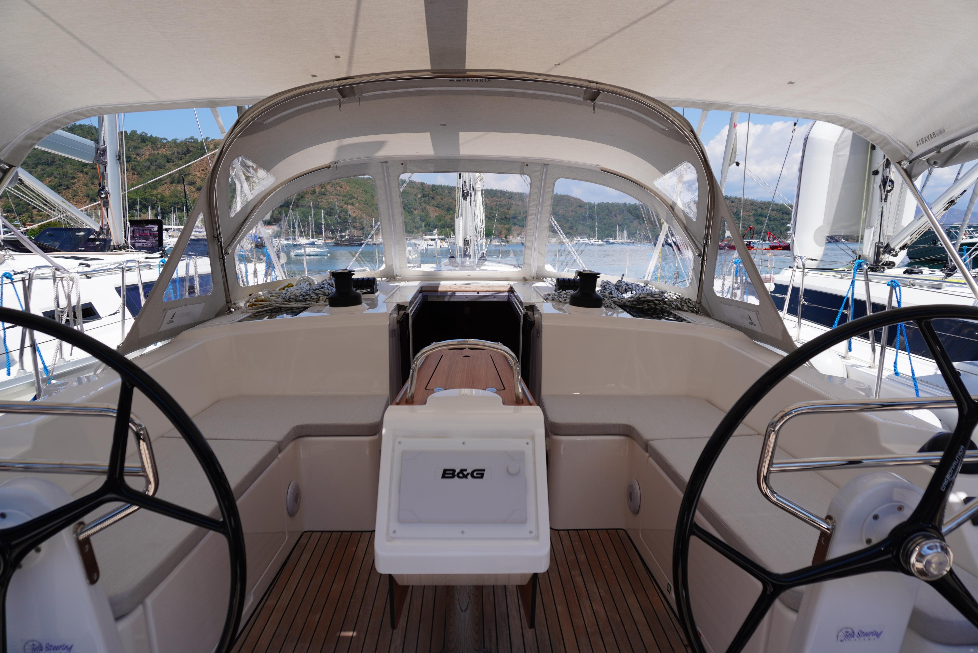 Bavaria C42, picture 9