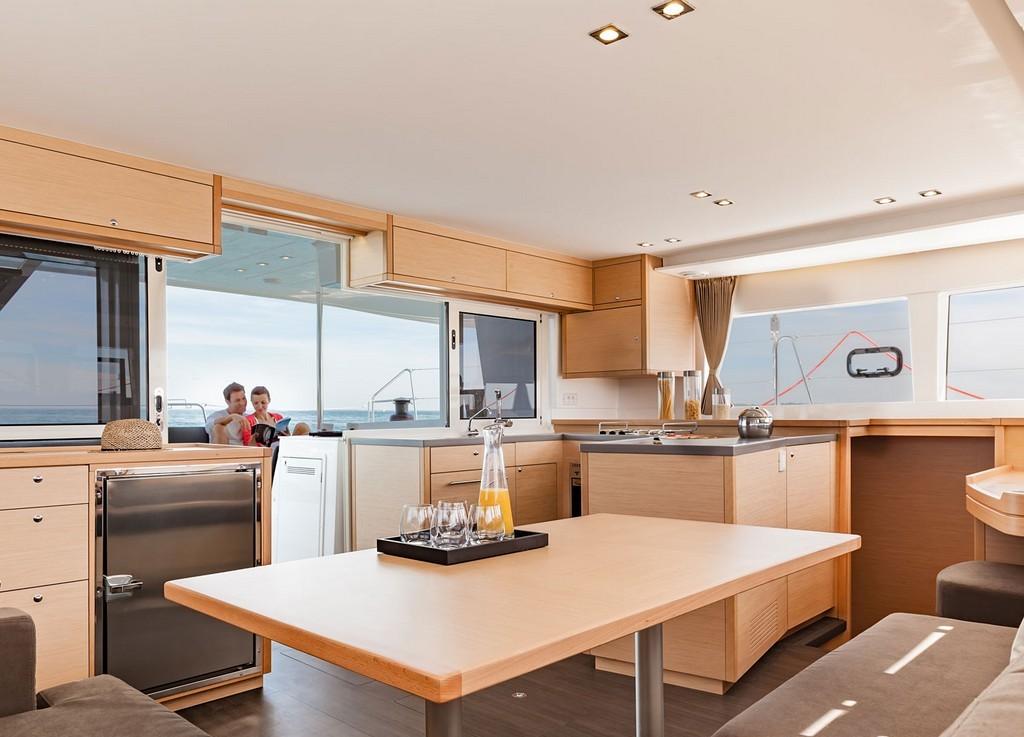 Lagoon 450 S - 4 + 2 cab., picture 3