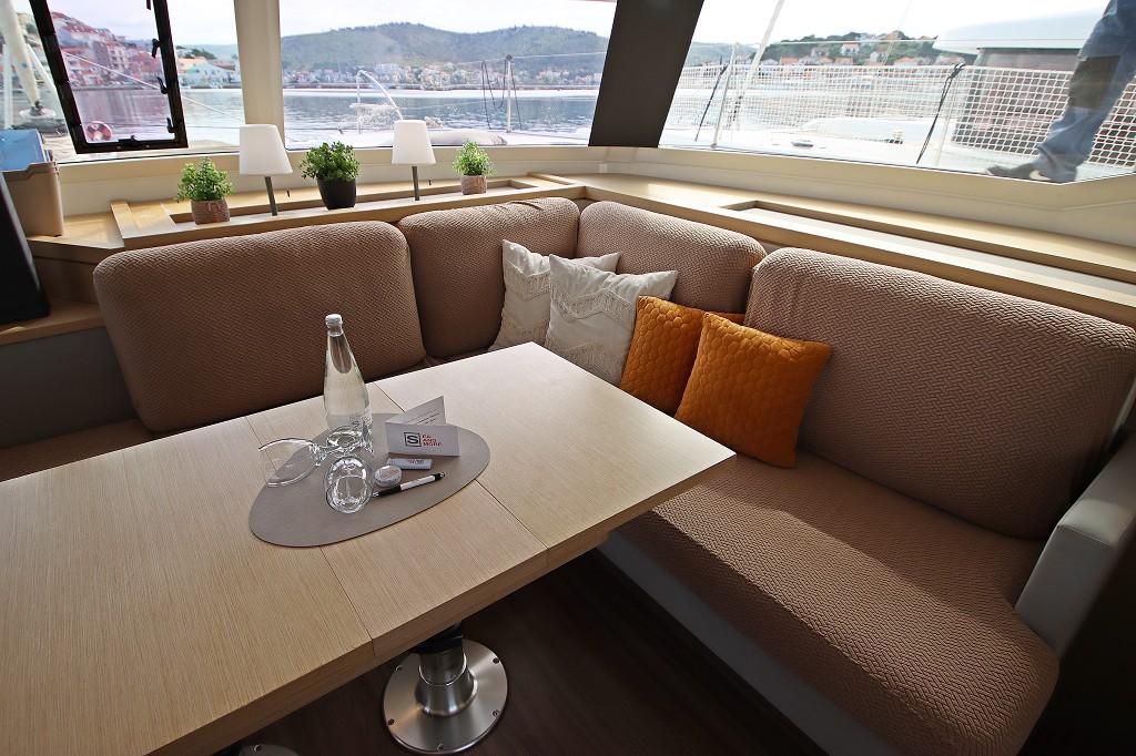 Fountaine Pajot Saona 47 Quintet - 5 + 1 cab., picture 9