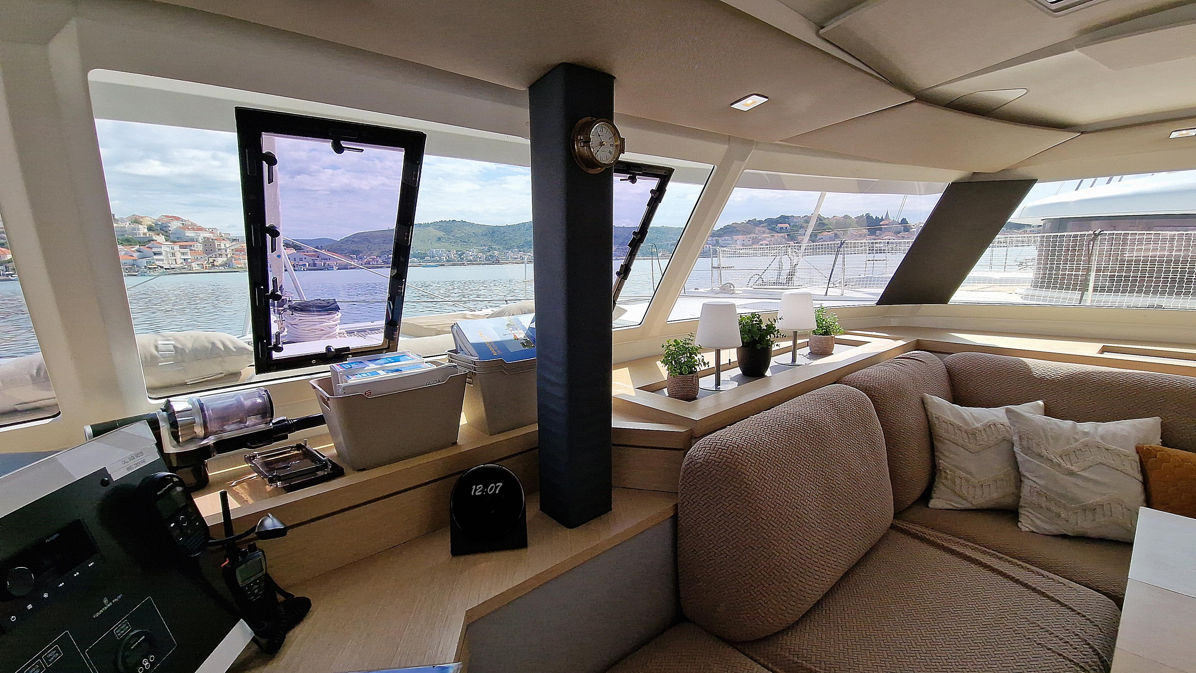 Fountaine Pajot Saona 47 Quintet - 5 + 1 cab., picture 4