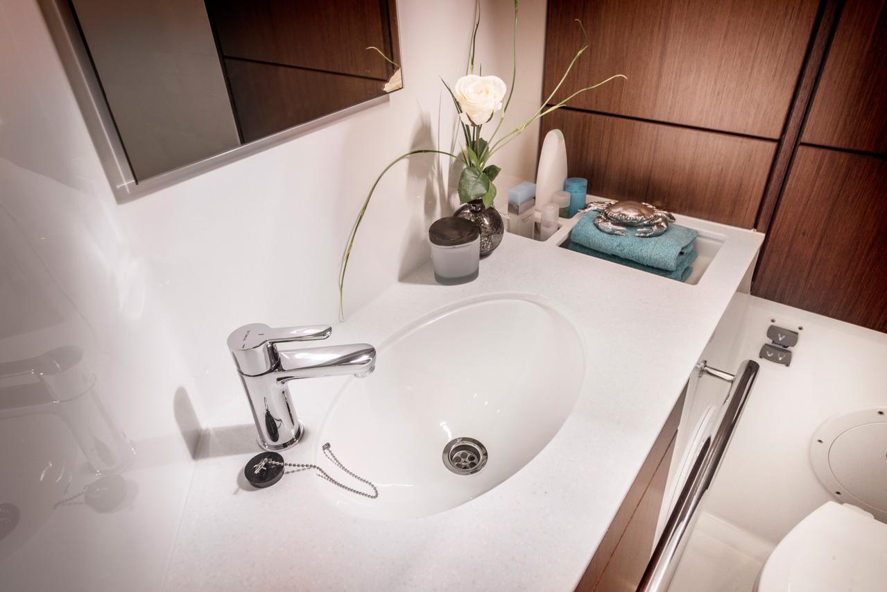 Bavaria Cruiser 46 Style - 4 cab., picture 7