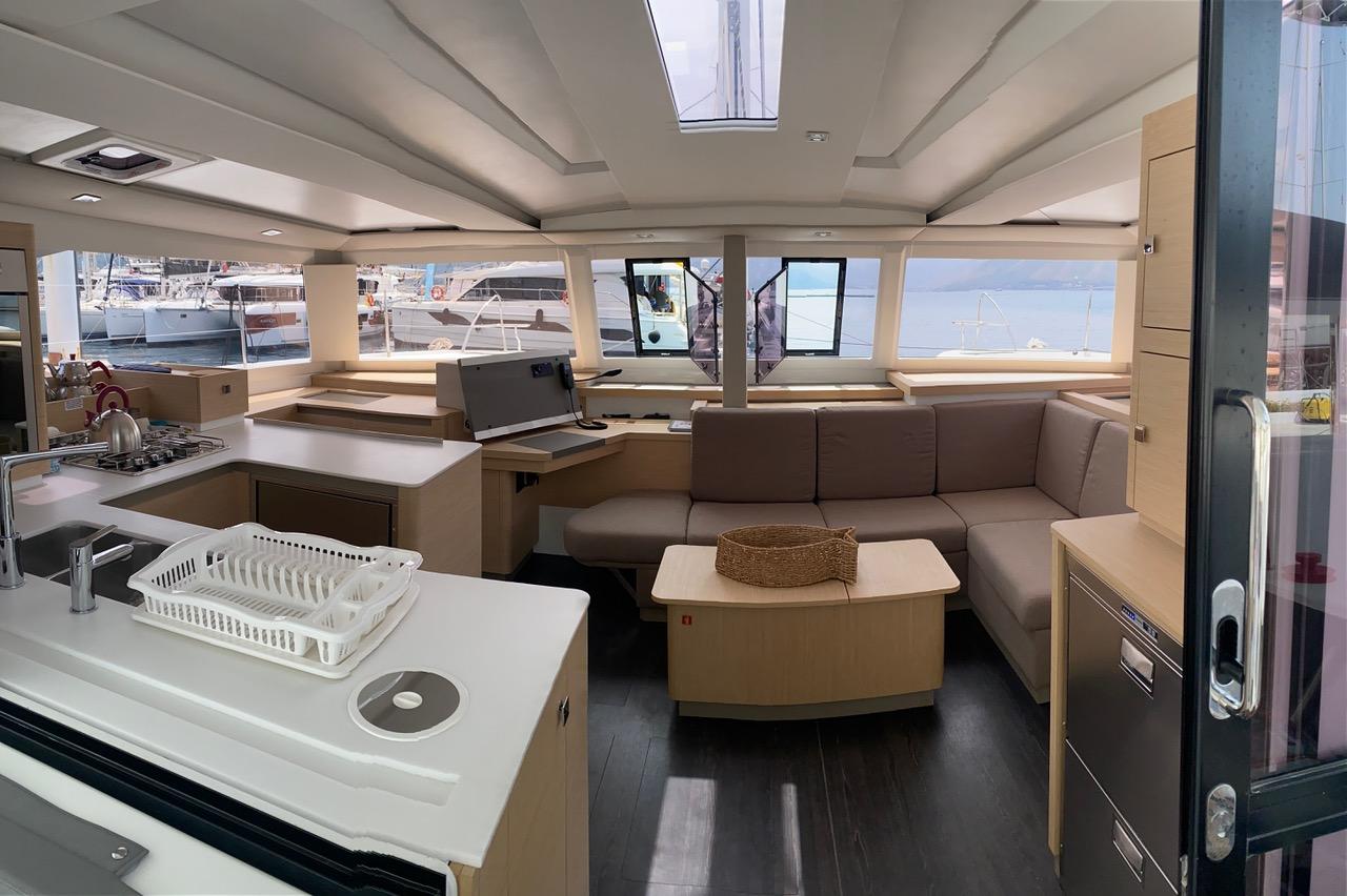 Fountaine Pajot Astrea 42 - 4 + 1 cab., picture 8