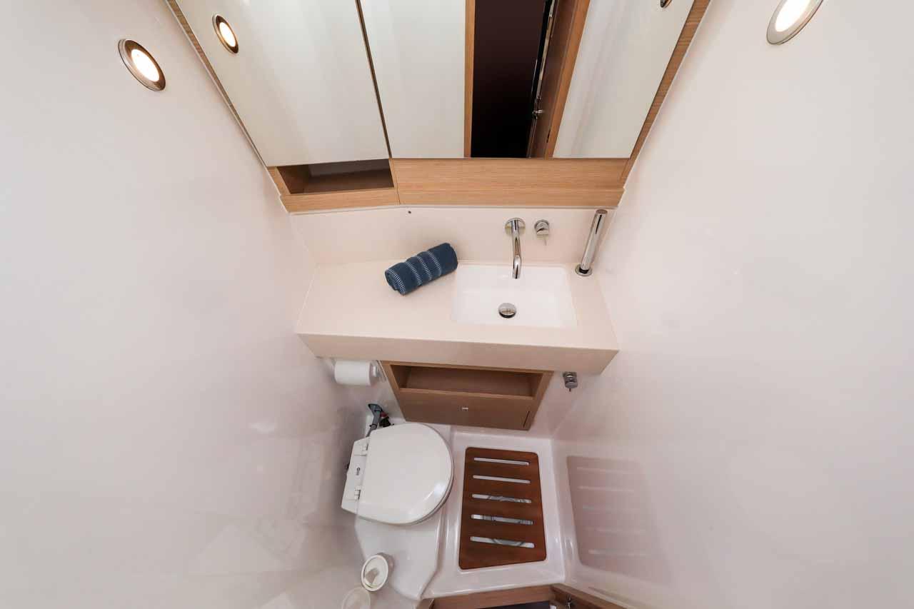 Dufour 470 - 4 cab., picture 24