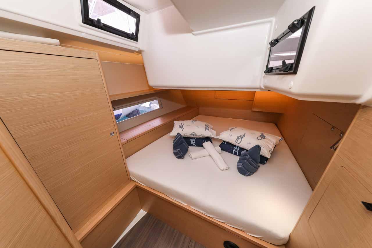Dufour 470 - 4 cab., picture 20