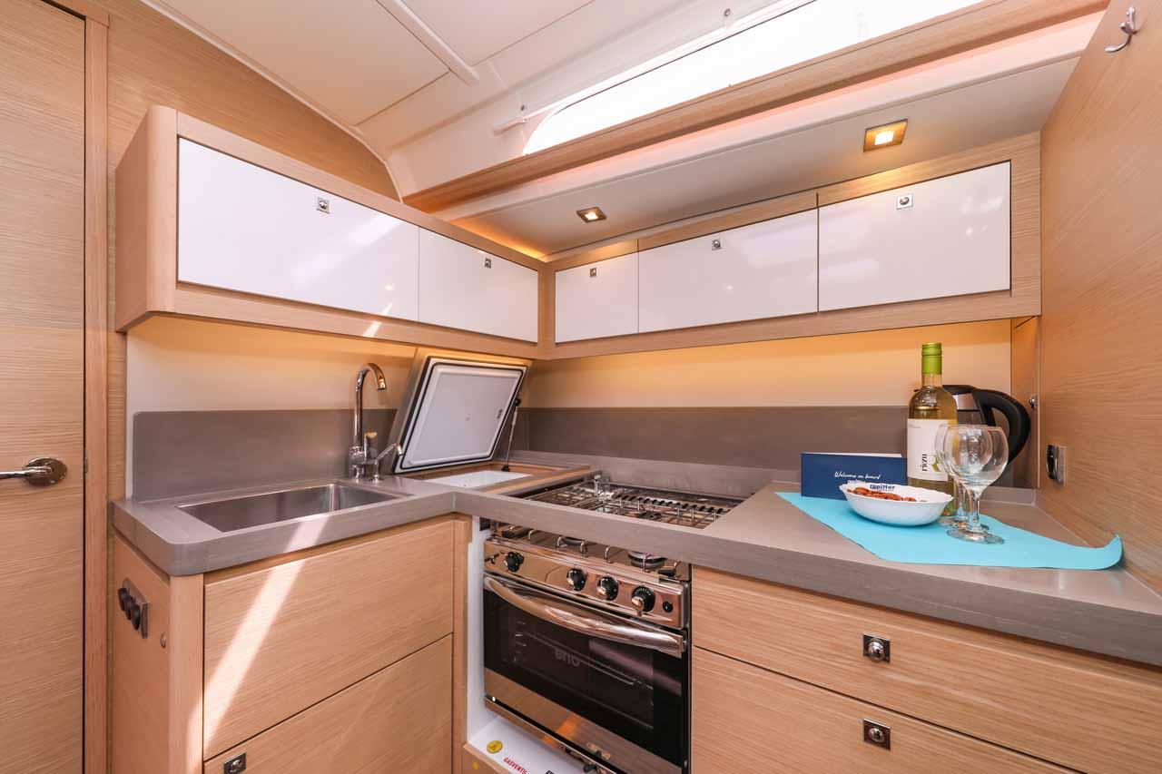 Dufour 470 - 4 cab., picture 14
