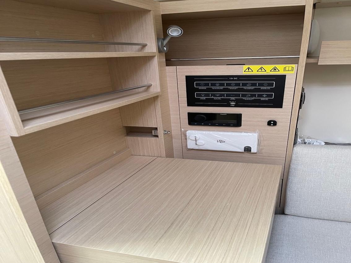 Oceanis 34.1, picture 21