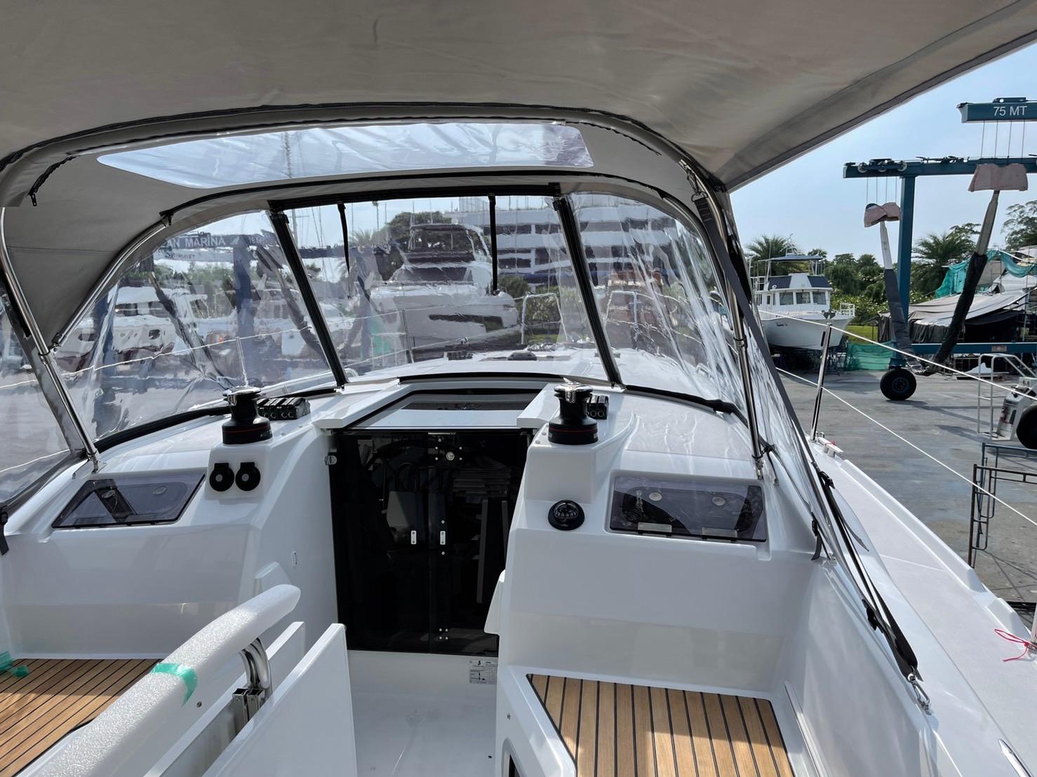 Oceanis 34.1, picture 11