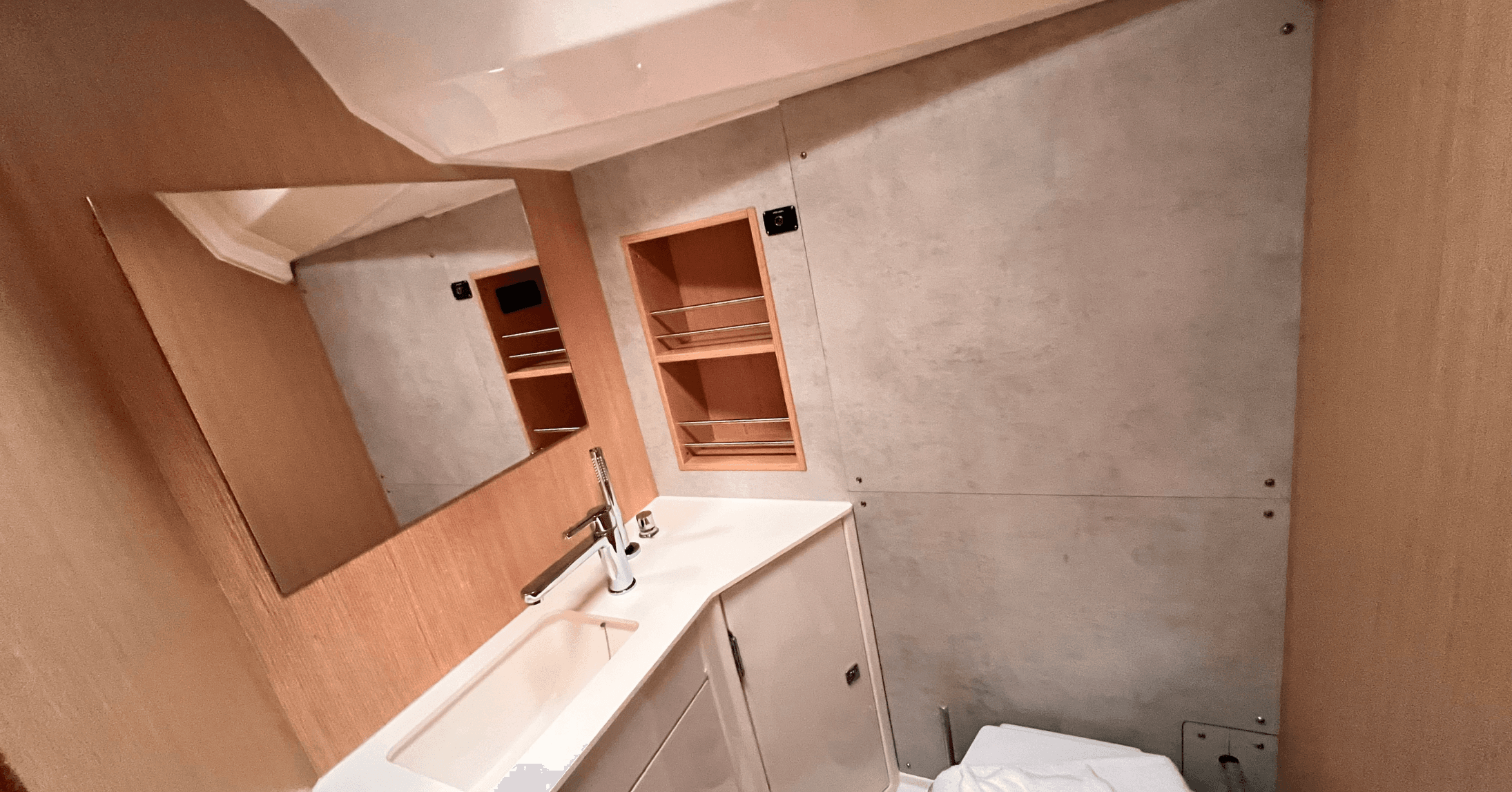 Bavaria C42, picture 15