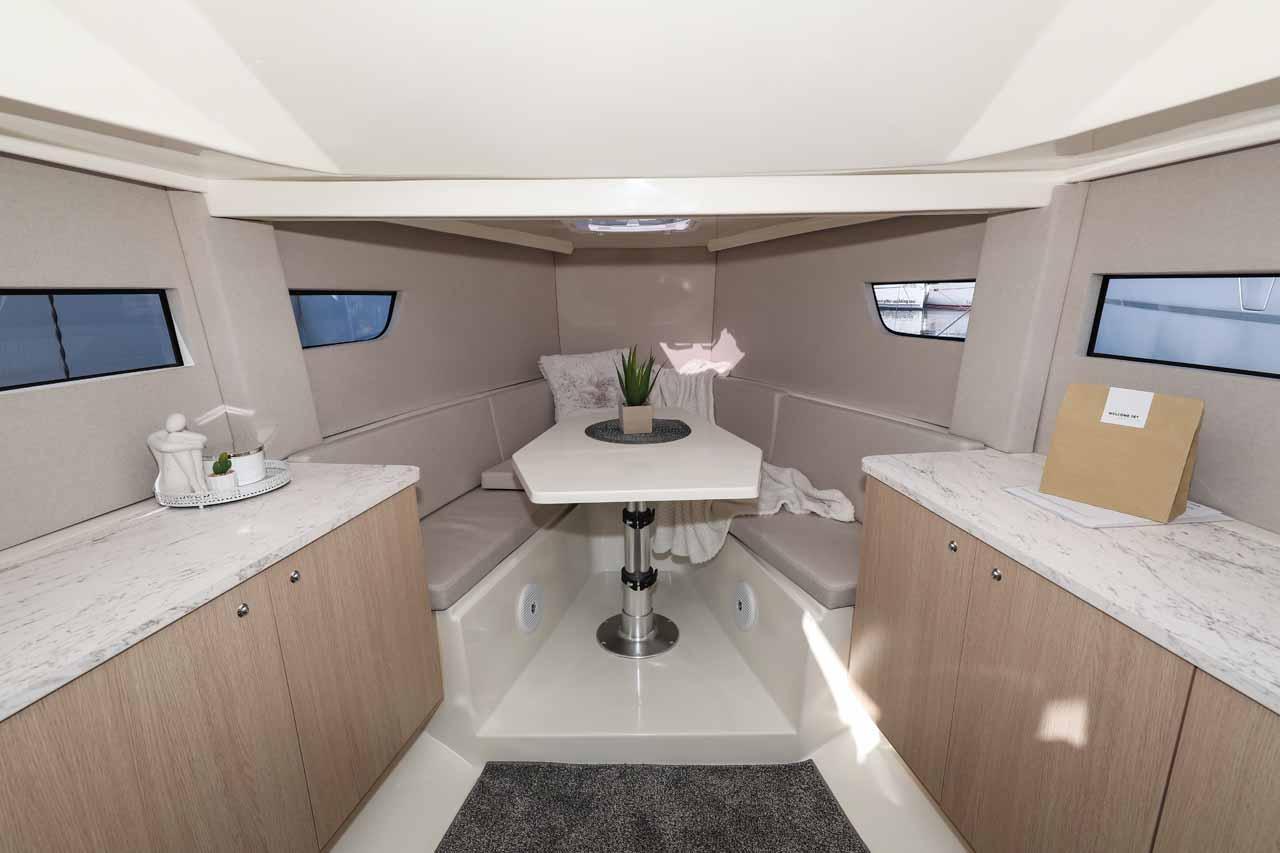 Nuva M9 Cabin, picture 13
