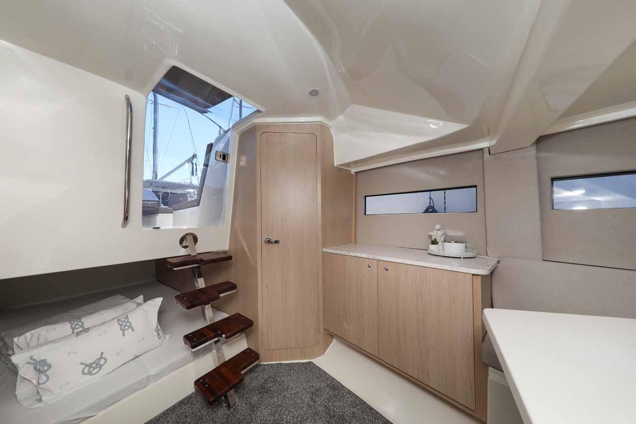 Nuva M9 Cabin, picture 15