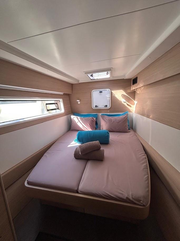 Lagoon 43 - 4 + 2 cab., picture 13