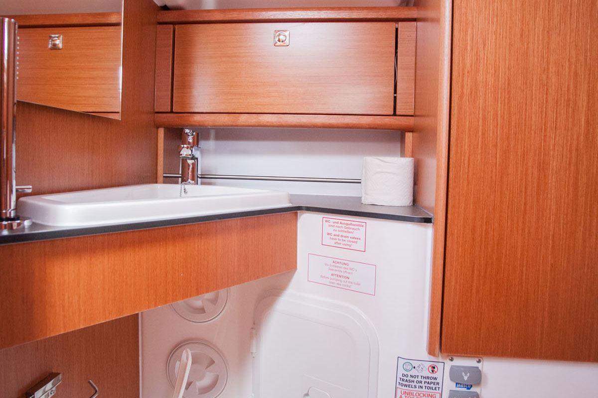 Bavaria Cruiser 34, picture 20