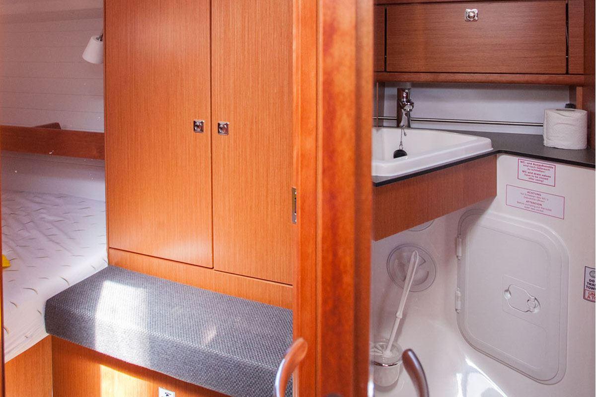 Bavaria Cruiser 34, picture 18
