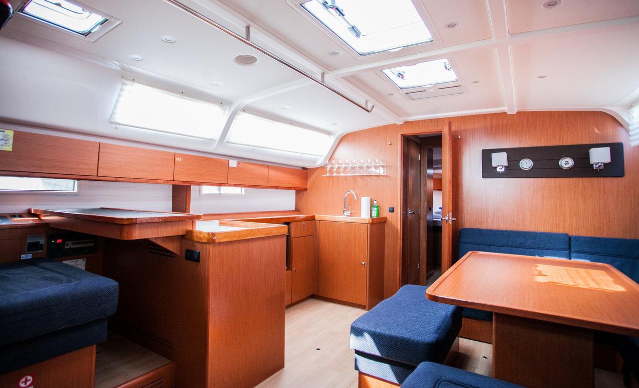 Bavaria Cruiser 51, picture 6