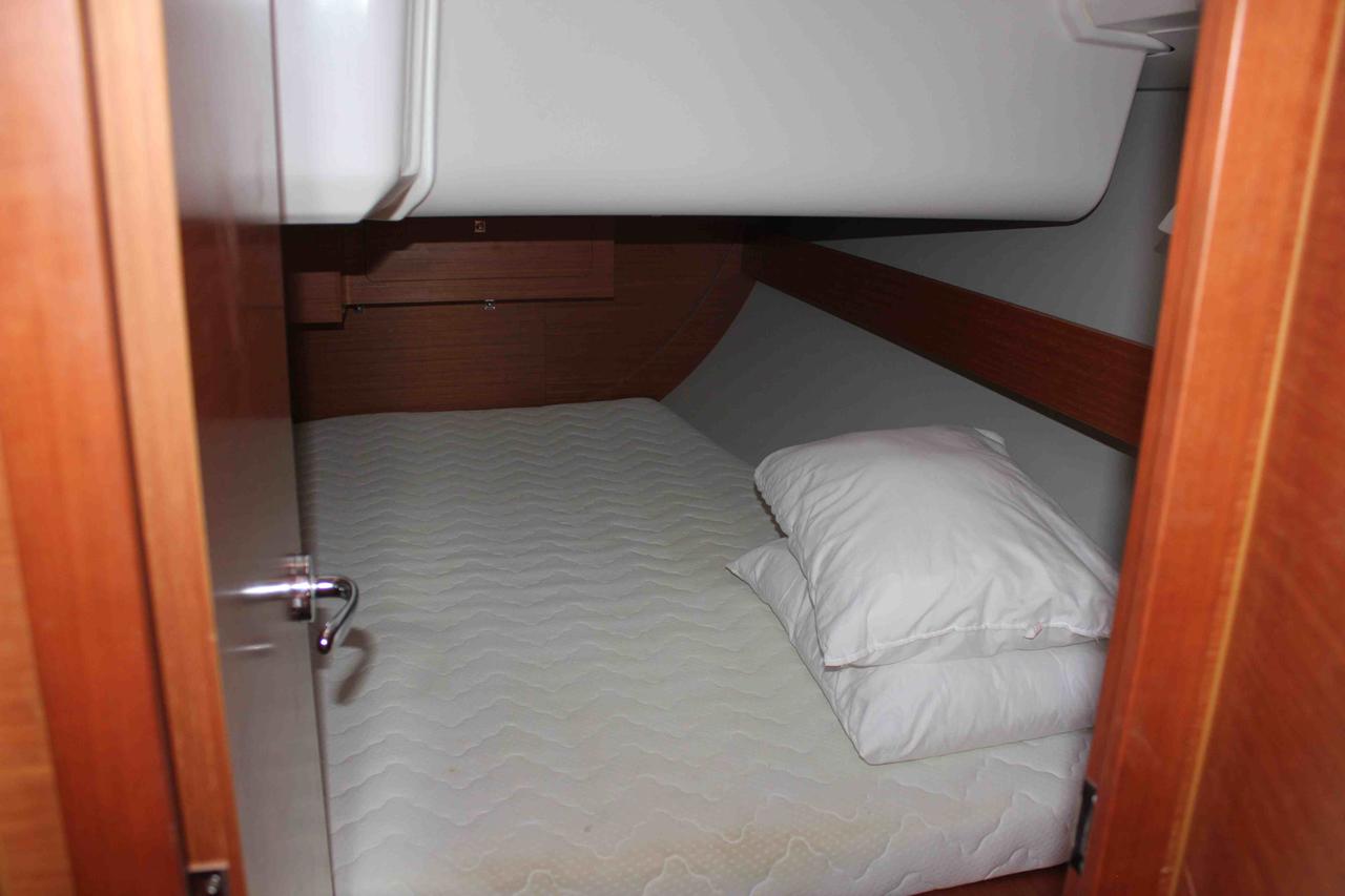 Dufour 382 GL, picture 7