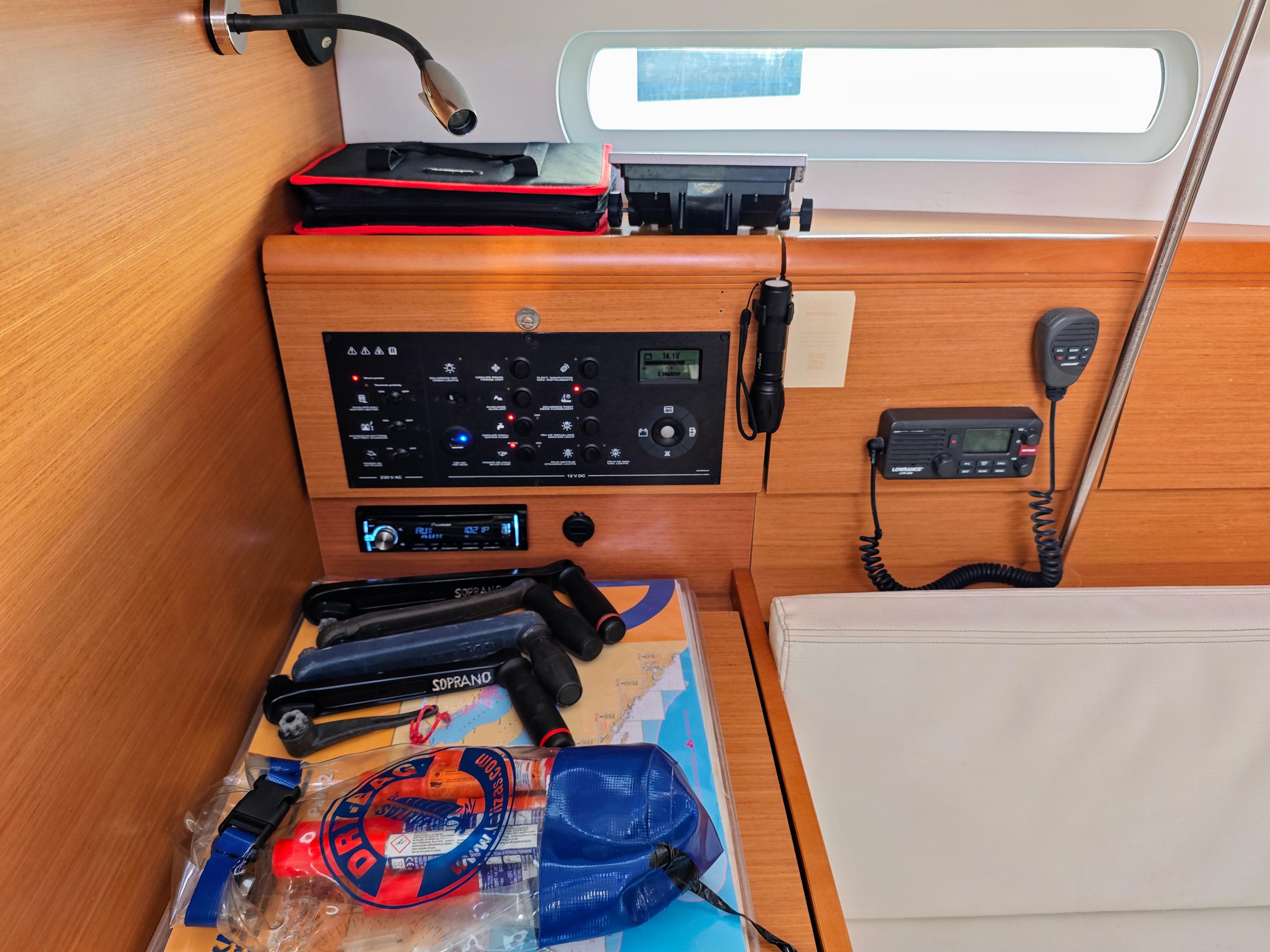 Sun Odyssey 379, picture 8