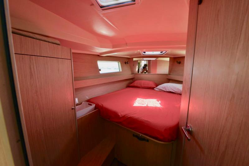 Oceanis 41.1, picture 8