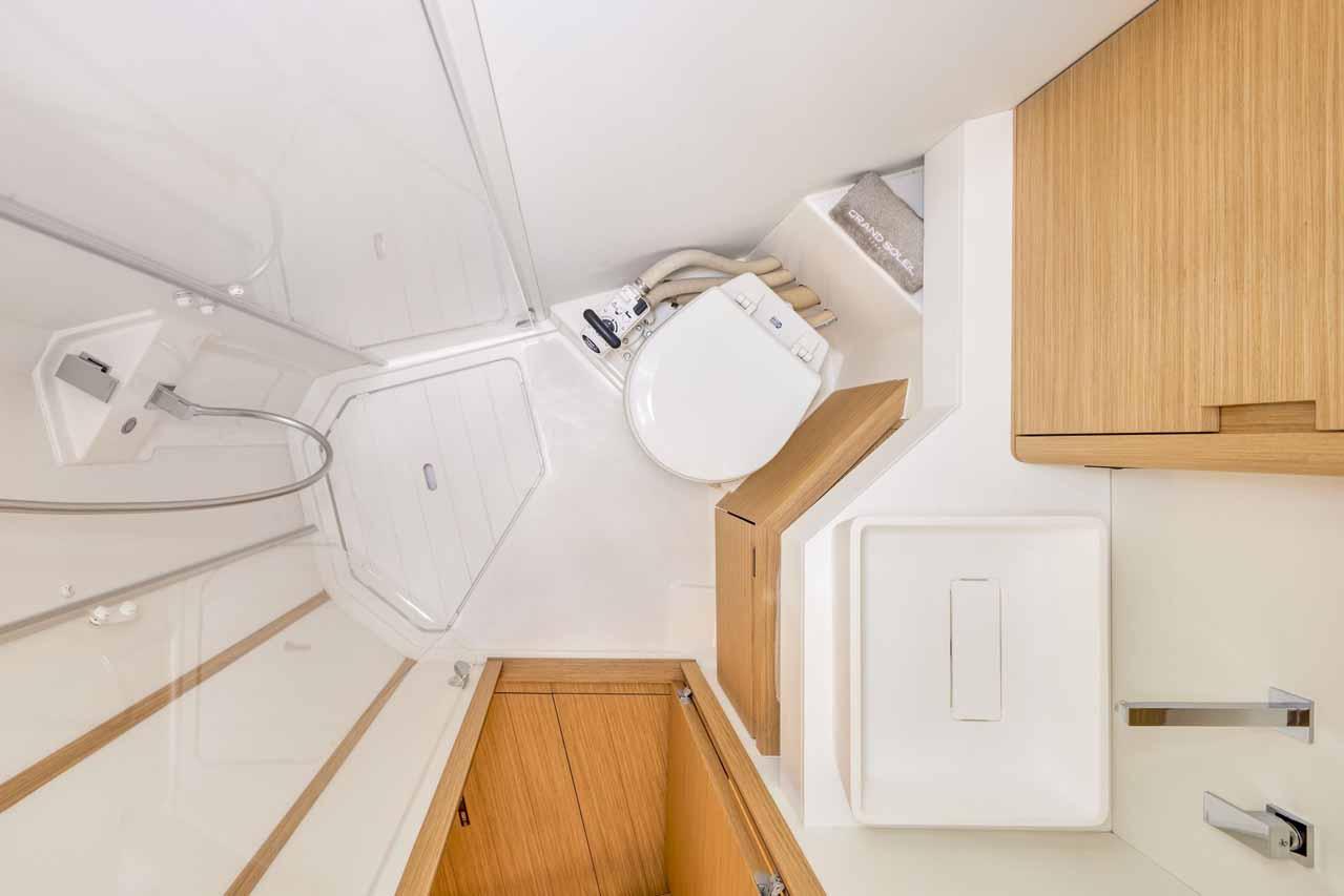 Grand Soleil 44 Performance, picture 15