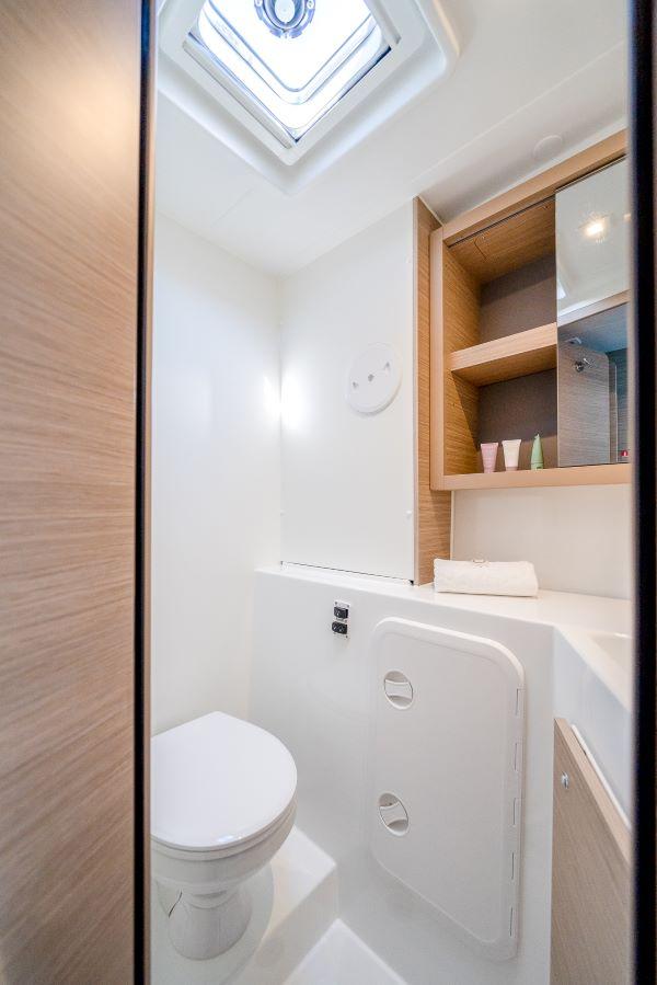 Lagoon 42 - 4 + 2 cab., picture 24