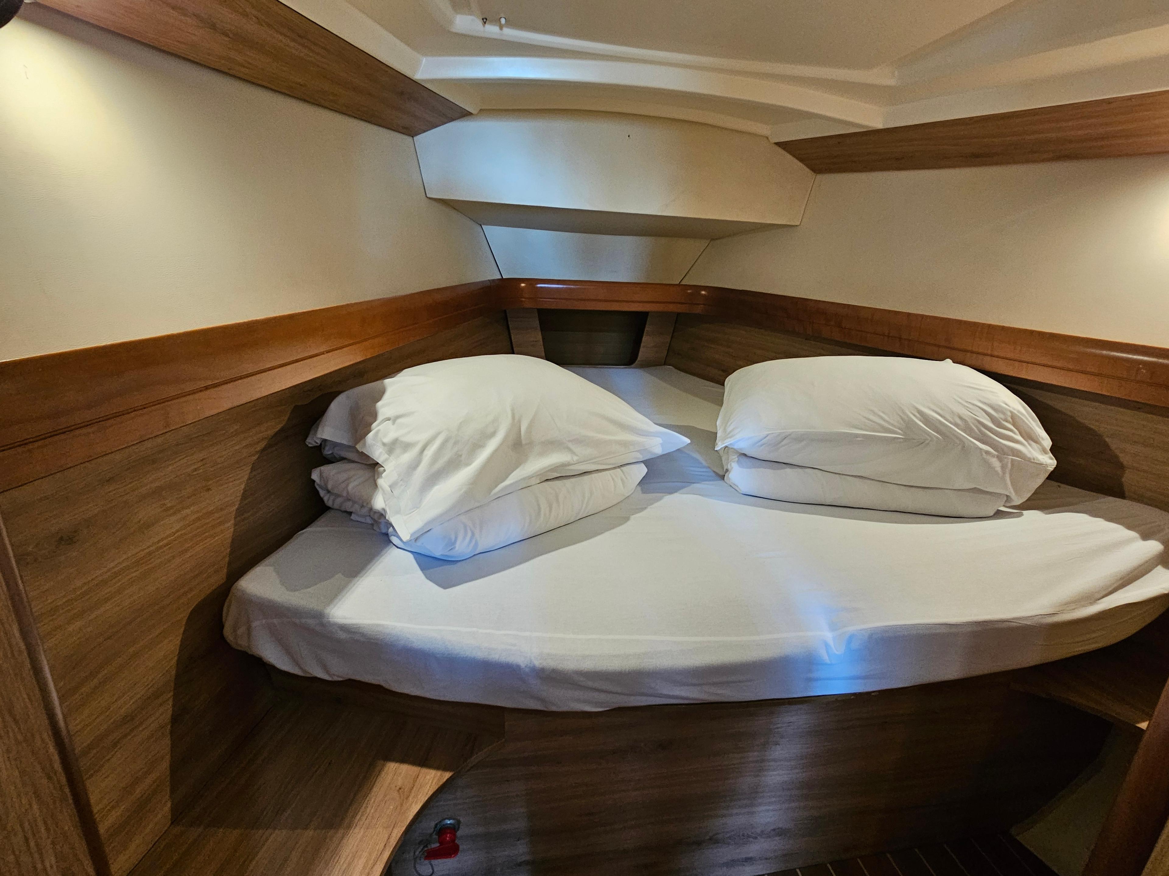 Sun Odyssey 42i, picture 8