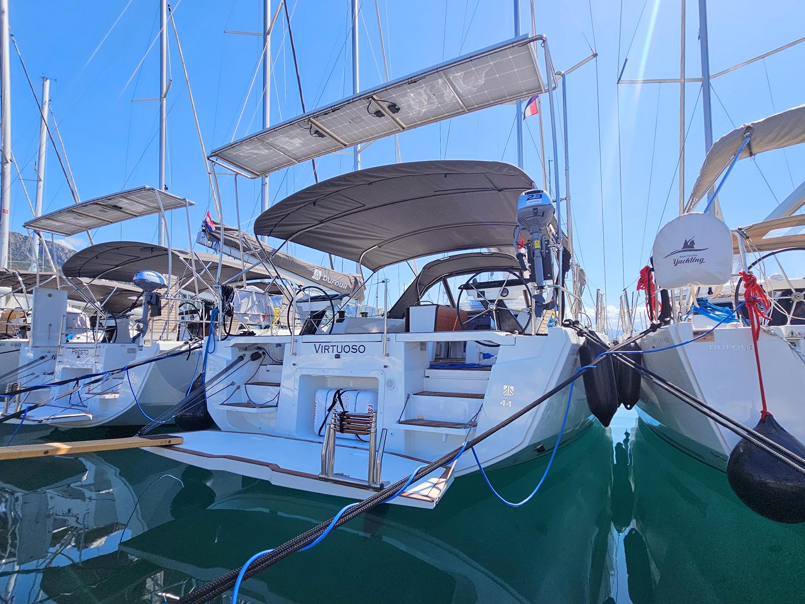 Dufour 44 - 4 cab, picture 3