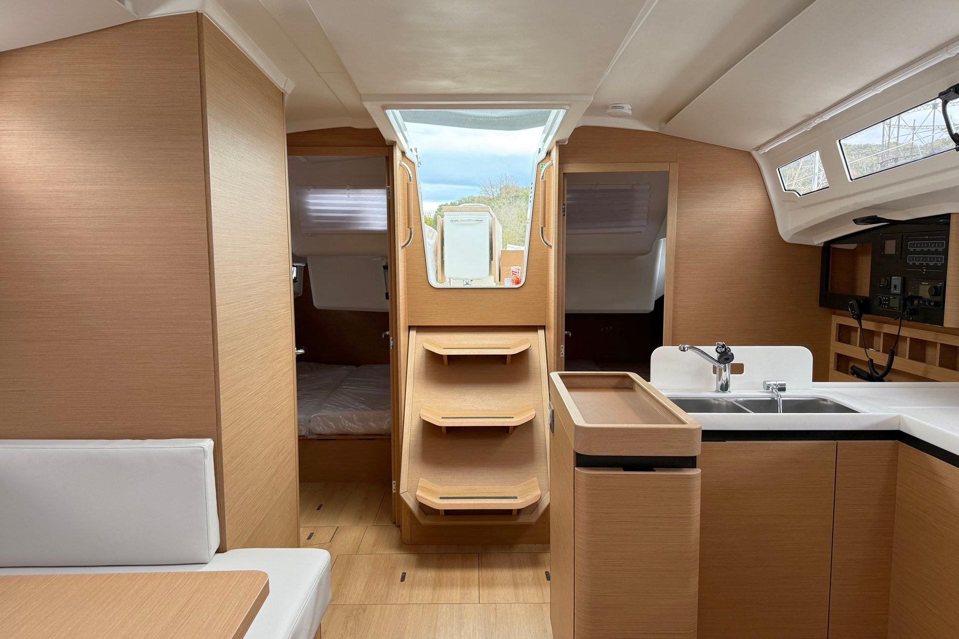 Sun Odyssey 410 - 3 cab., picture 6