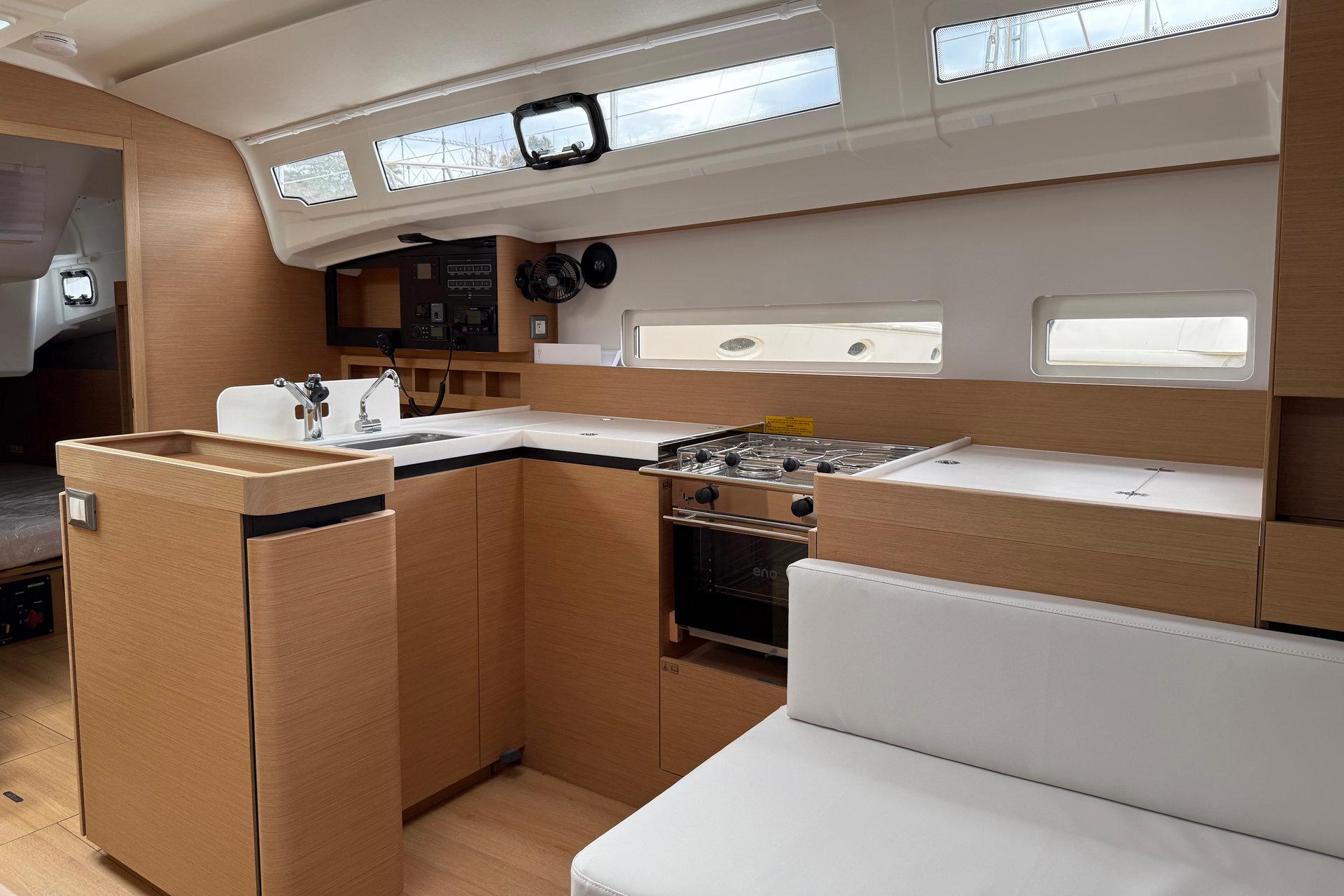 Sun Odyssey 410 - 3 cab., picture 10