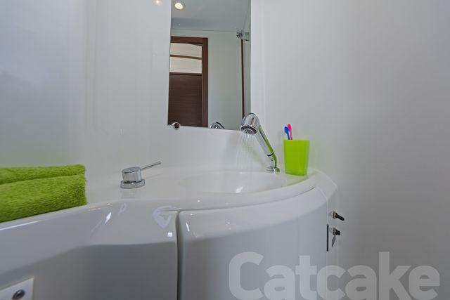 Lagoon 380 S2 - 4 + 2 cab., picture 11