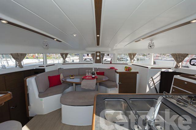 Lagoon 380 S2 - 4 + 2 cab., picture 4