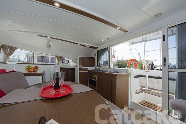 Lagoon 380 S2 - 4 + 2 cab., picture 6