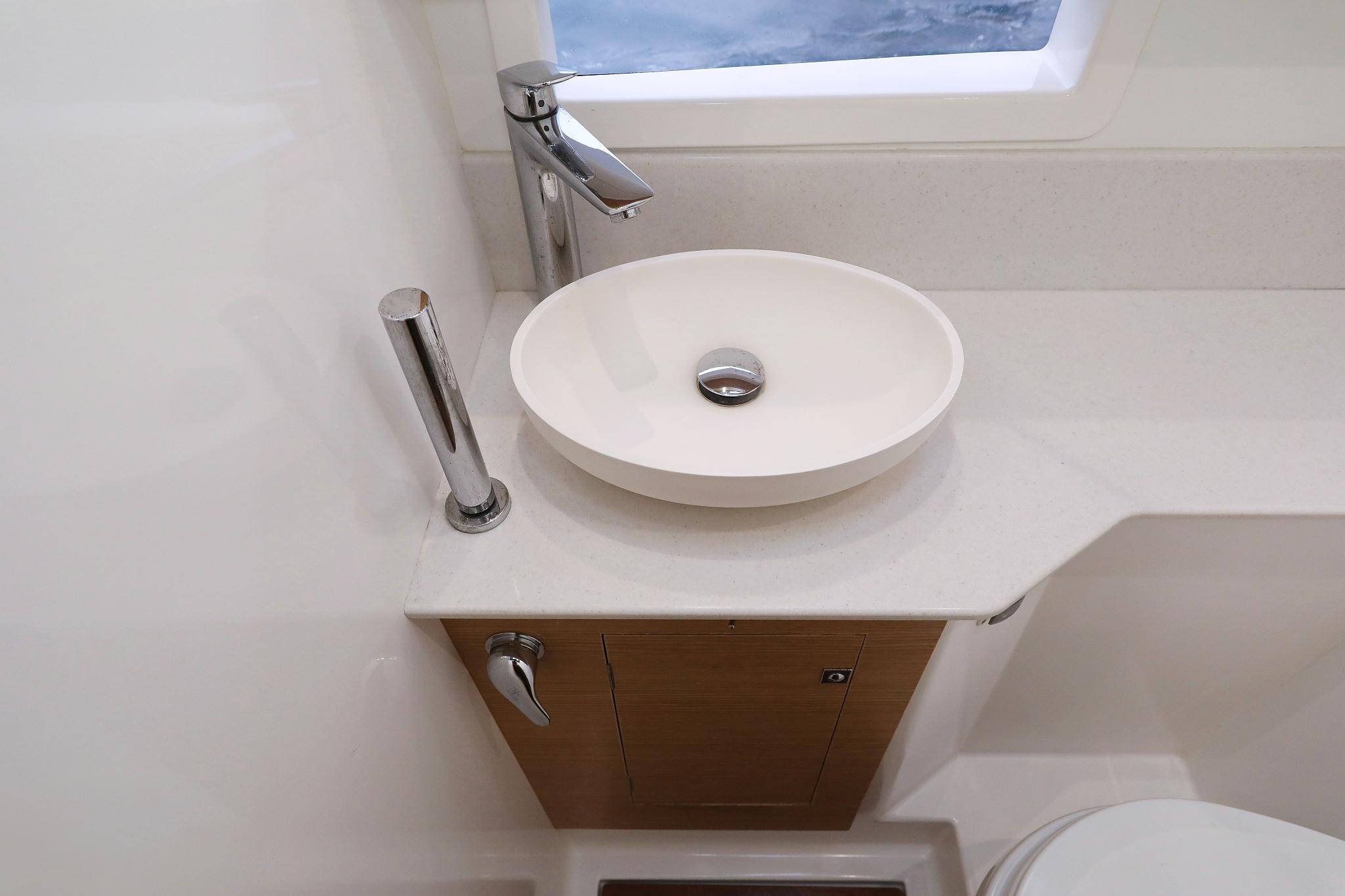 Dufour 48 Catamaran - 5 + 1 cab., picture 42