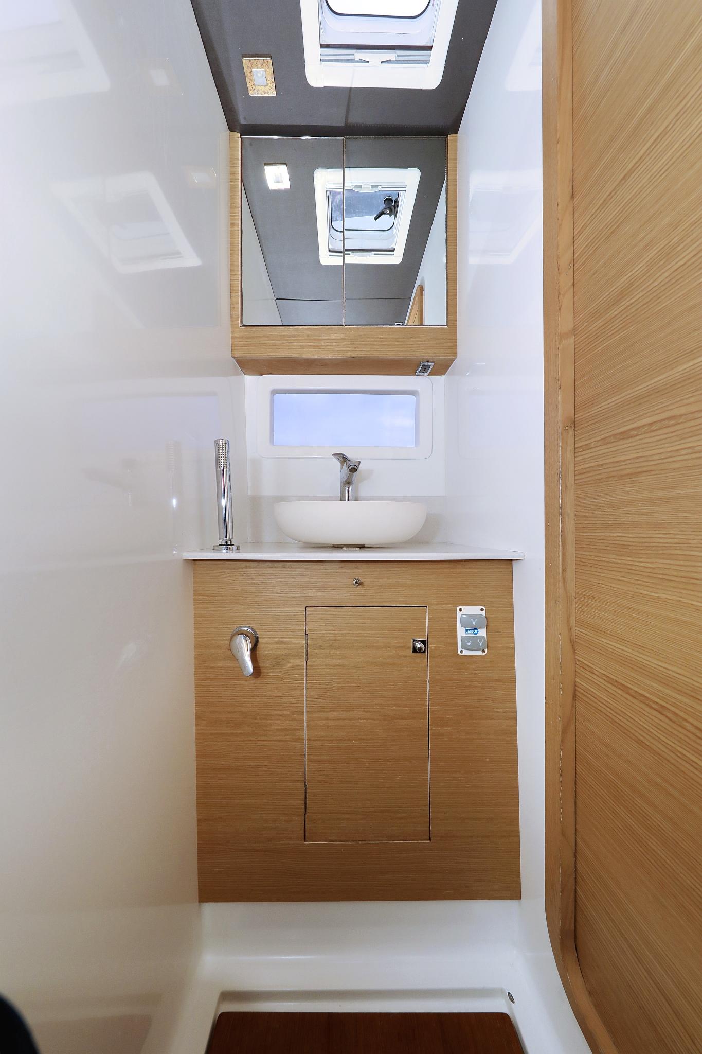 Dufour 48 Catamaran - 5 + 1 cab., picture 38