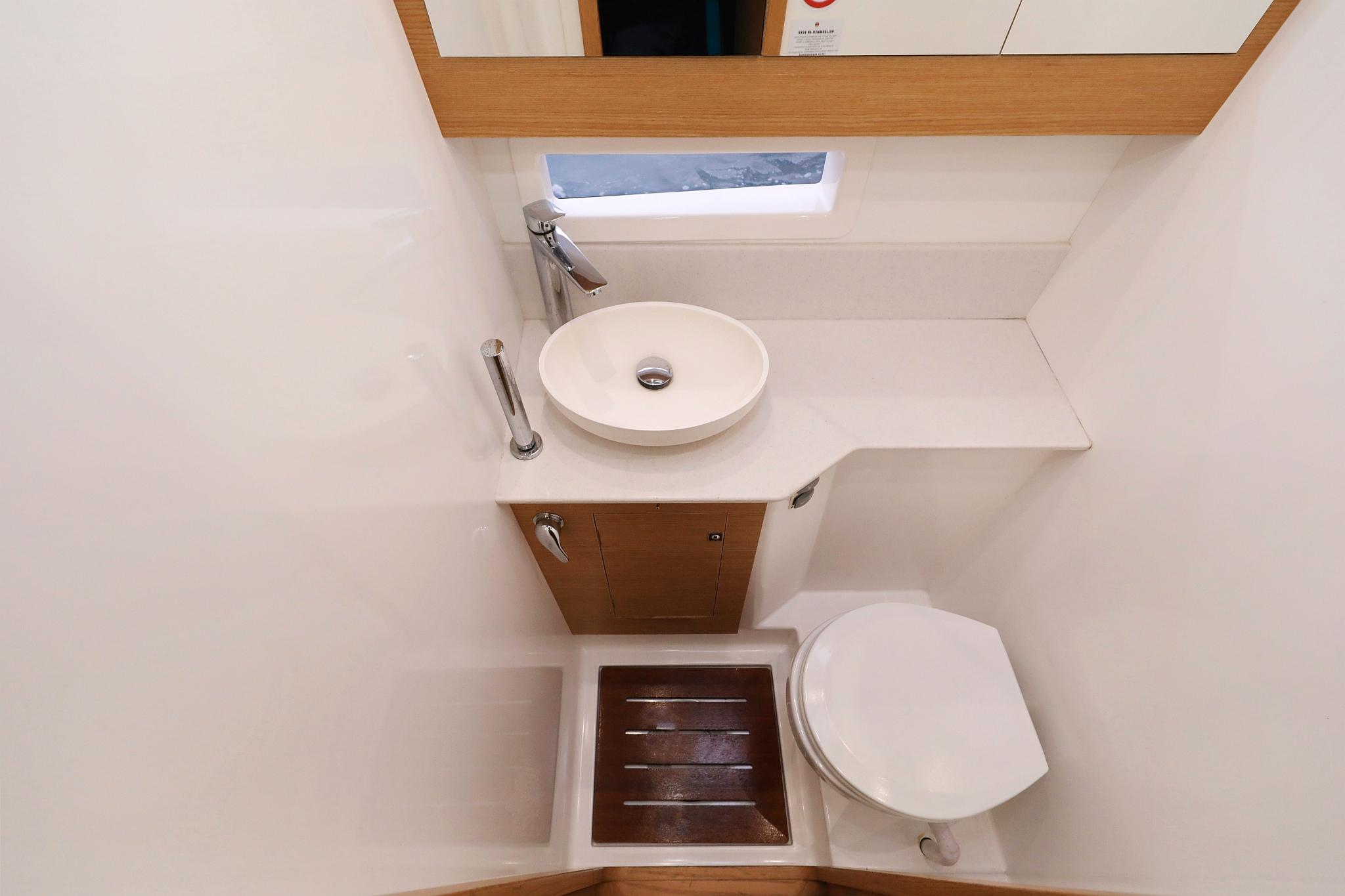 Dufour 48 Catamaran - 5 + 1 cab., picture 36