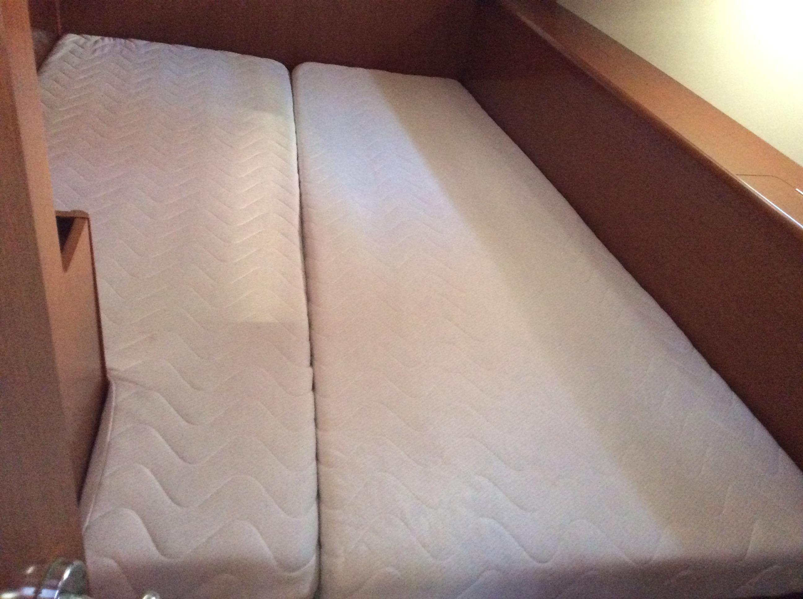 Oceanis 43, picture 9