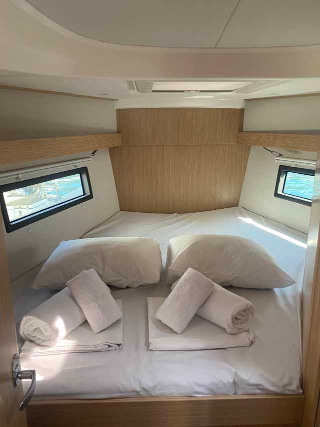 Bavaria C38, picture 6