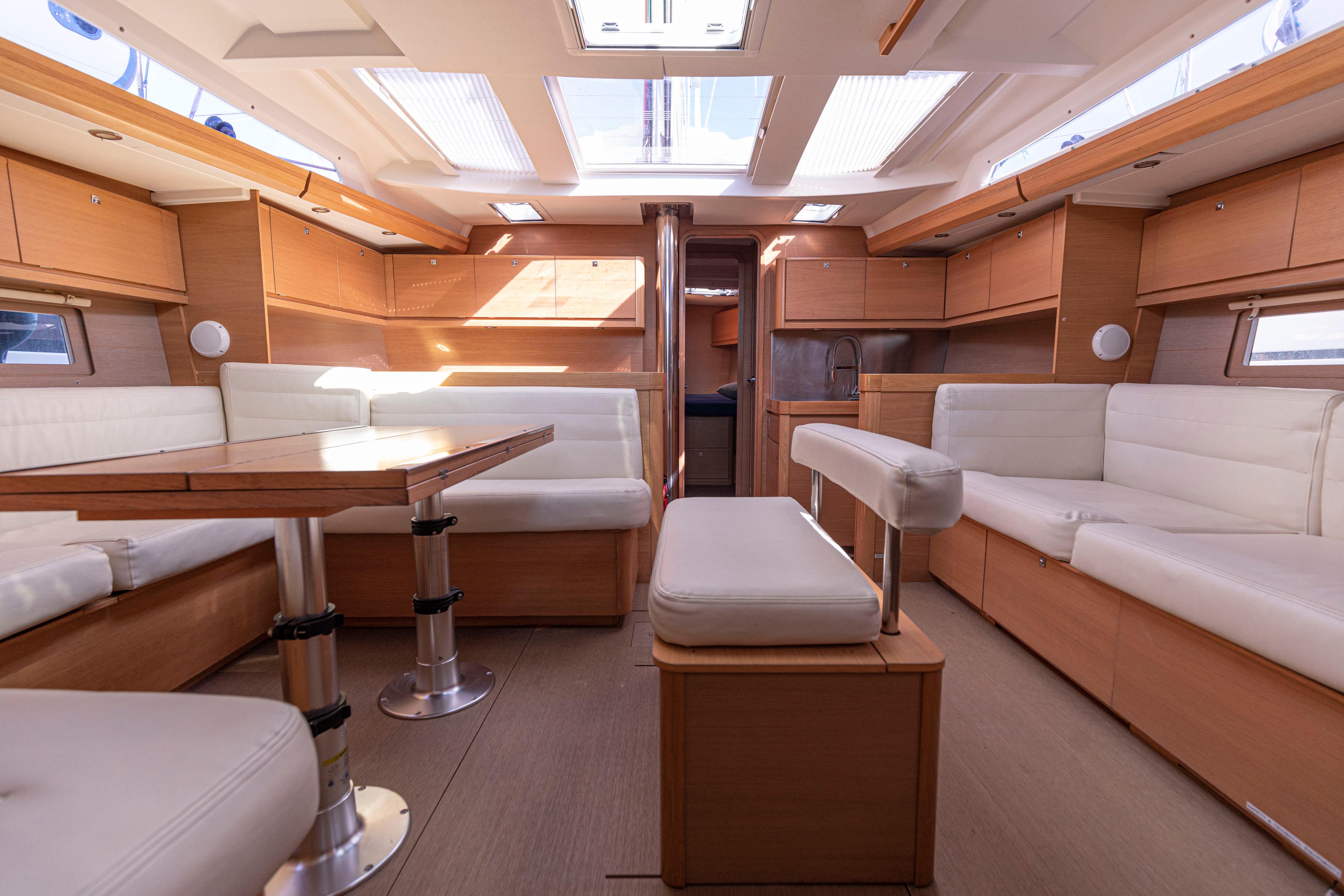 Dufour 500 GL, picture 4