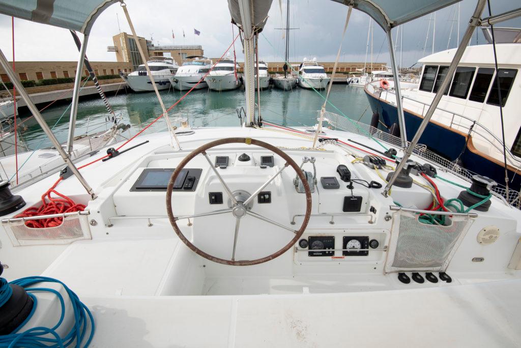 Lagoon 440 - 5 cab., picture 3