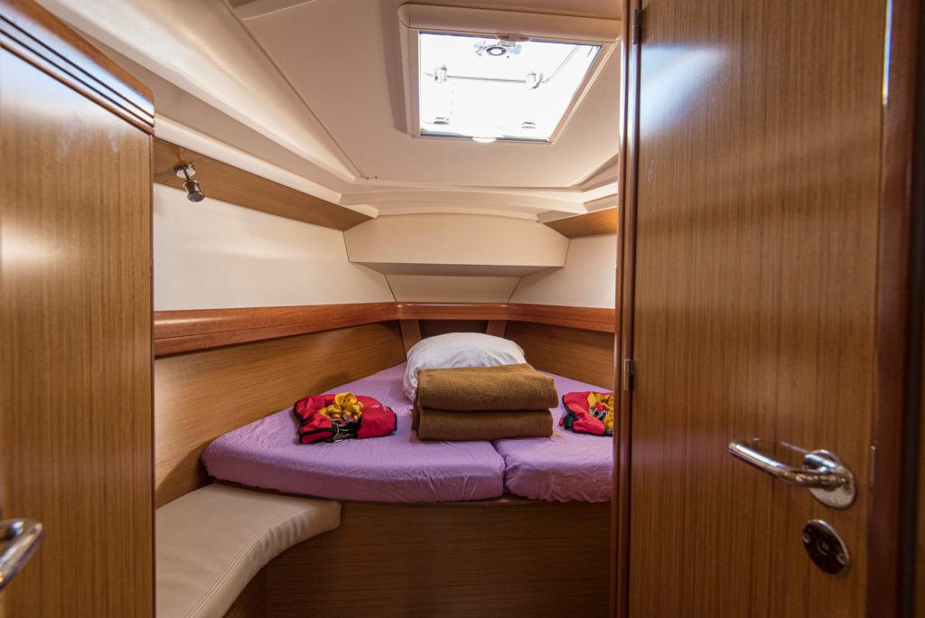 Sun Odyssey 42i, picture 6