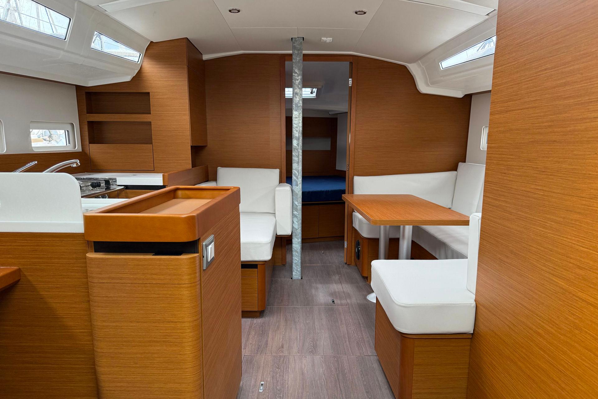 Sun Odyssey 410 - 3 cab., picture 4