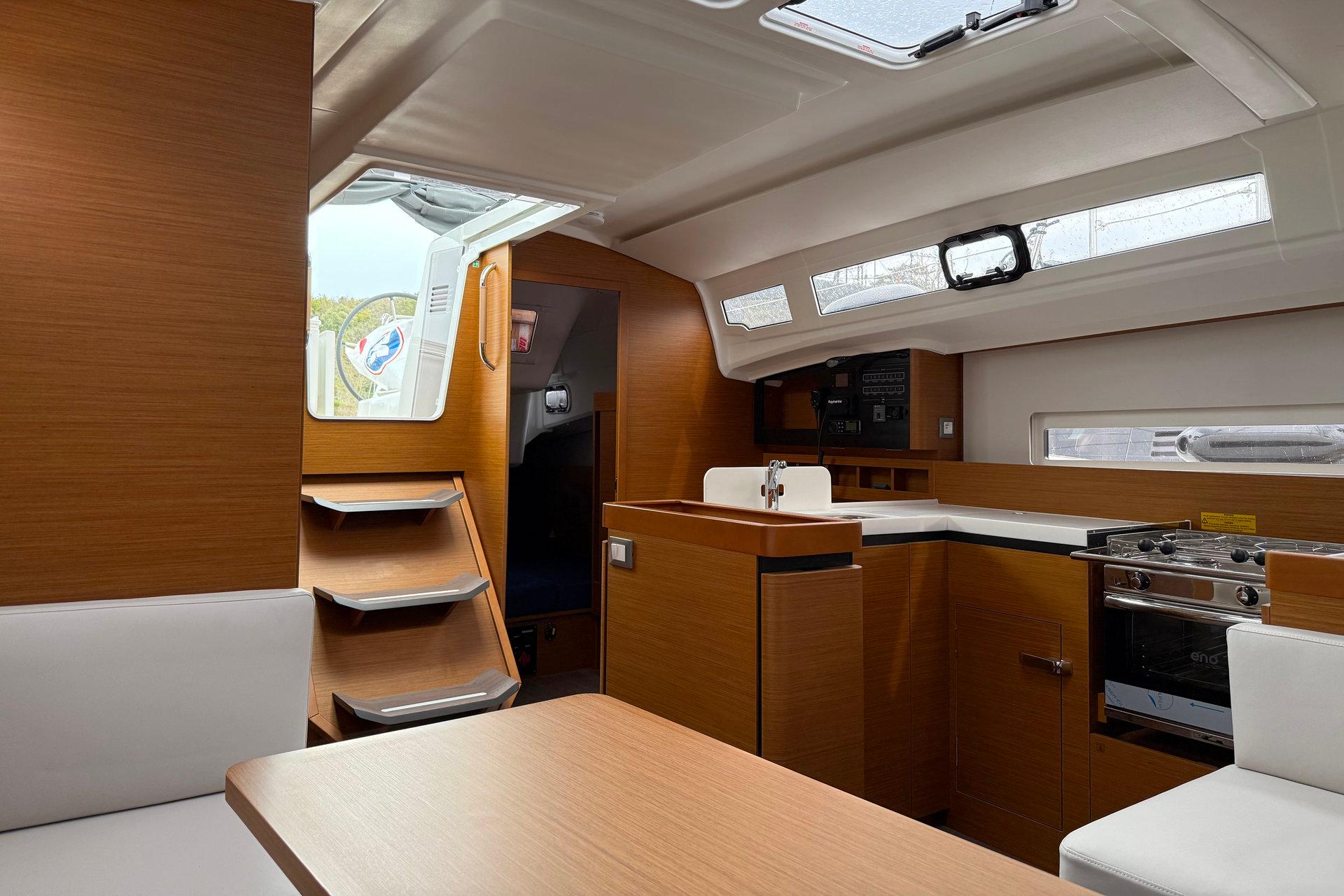 Sun Odyssey 410 - 3 cab., picture 6