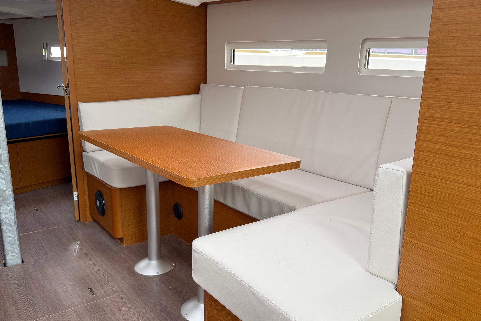 Sun Odyssey 410 - 3 cab., picture 11