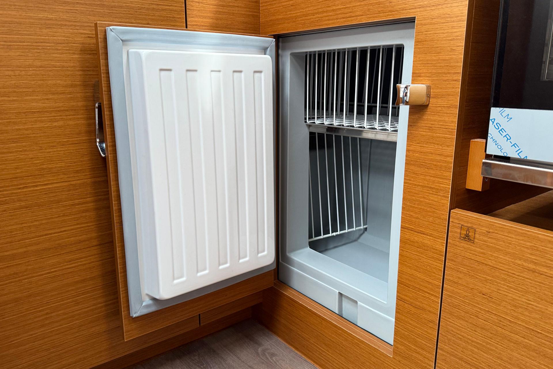 Sun Odyssey 410 - 3 cab., picture 13