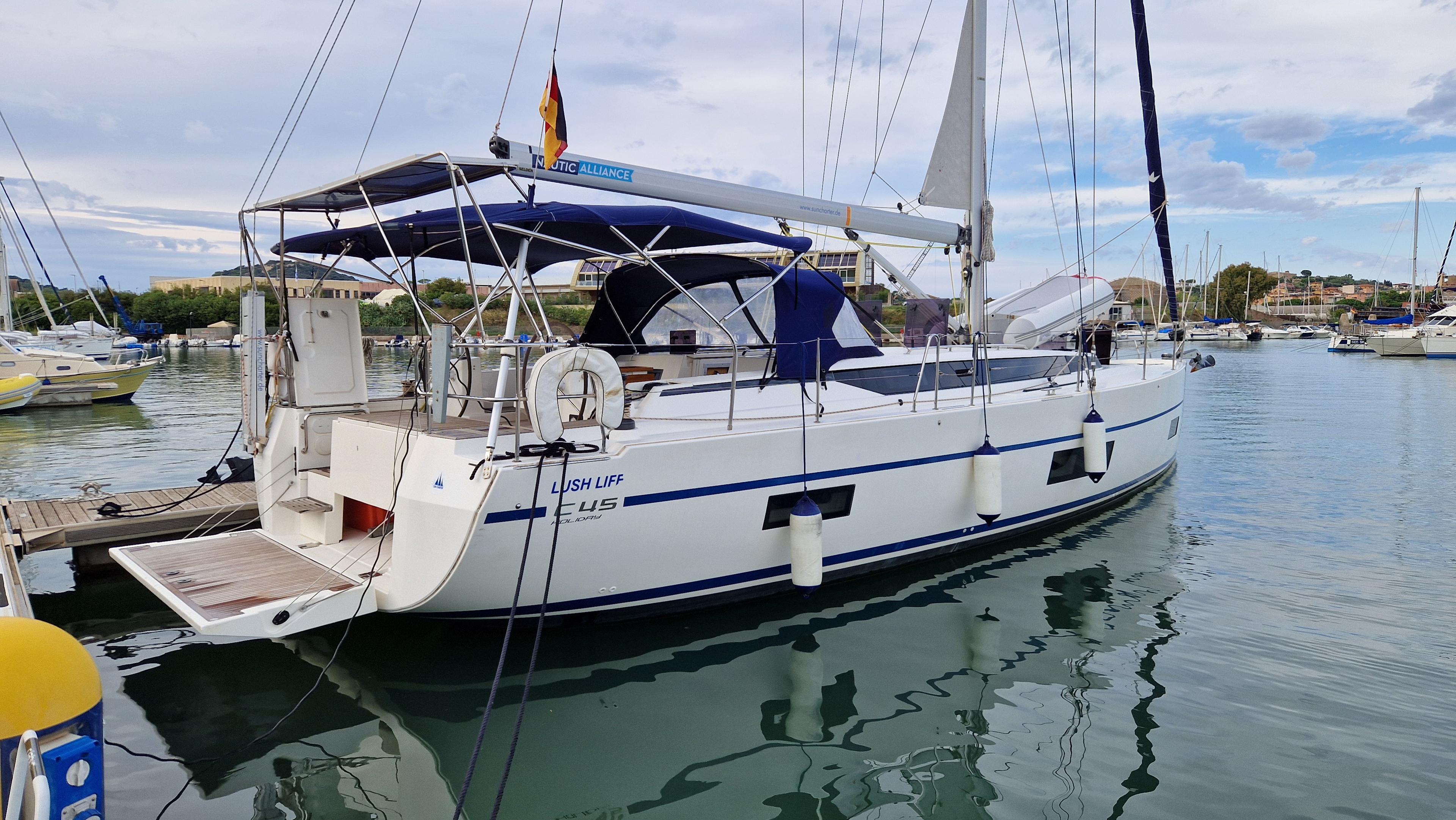 Bavaria C45 Holiday, picture 3
