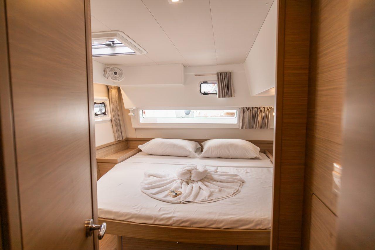 Lagoon 42 - 4 + 2 cab., picture 27