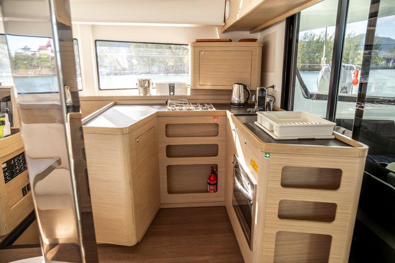 Lagoon 42 - 4 + 2 cab., picture 16