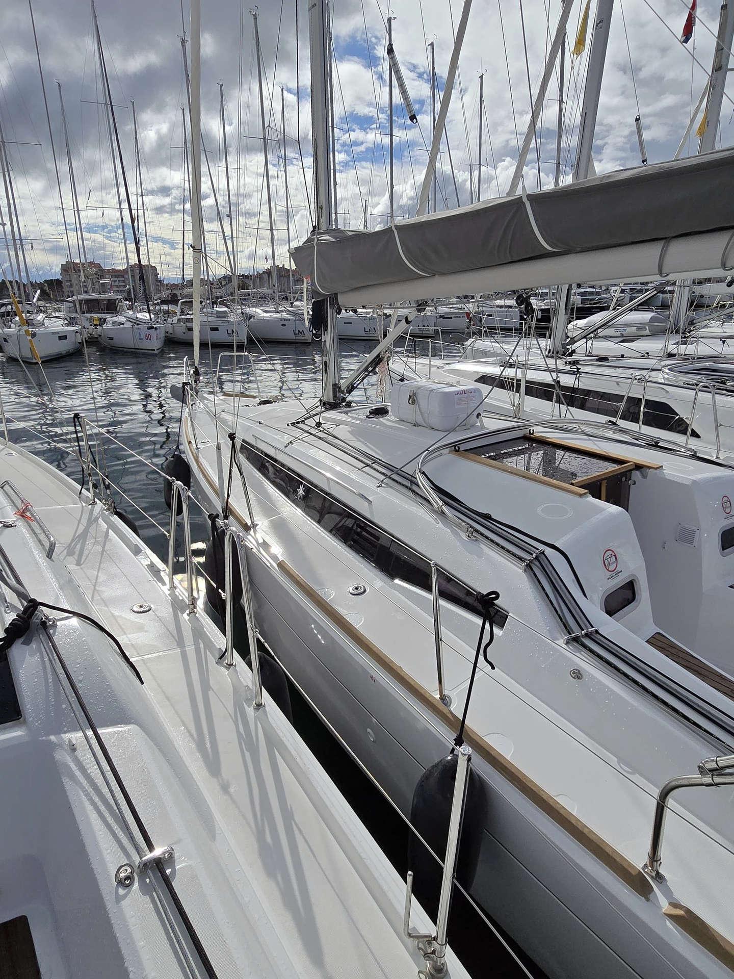 Sun Odyssey 349 - 2 cab., picture 5